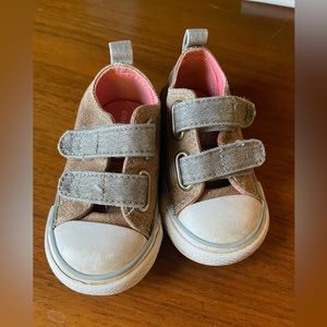 Converse toddler shoes size 5 rose gold and silver